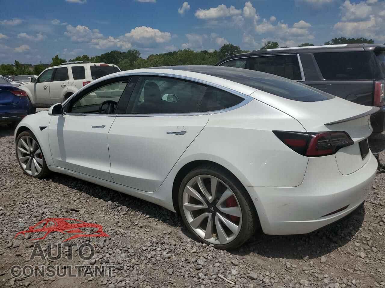 TESLA MODEL 3 2019 - 5YJ3E1EB0KF425575