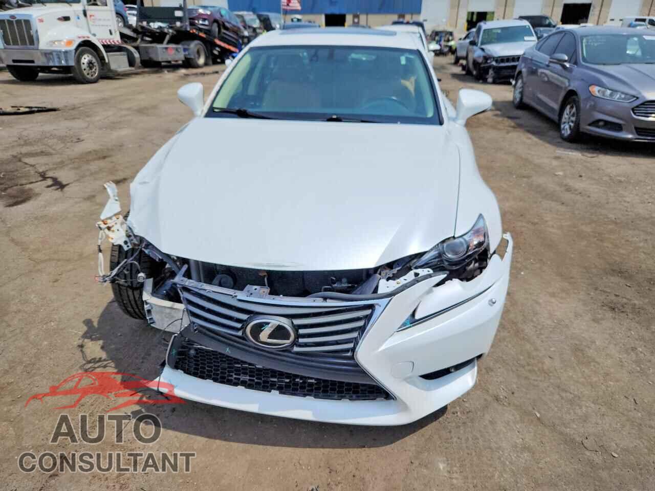 LEXUS IS 2014 - JTHCE1D2XE5000340