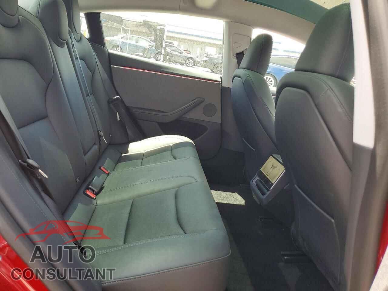 TESLA MODEL 3 2025 - 5YJ3E1EA4SF012792