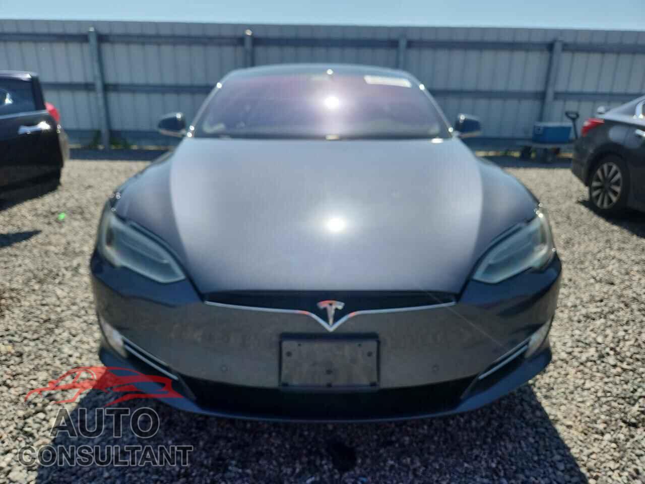TESLA MODEL S 2017 - 5YJSA1E23HF230408