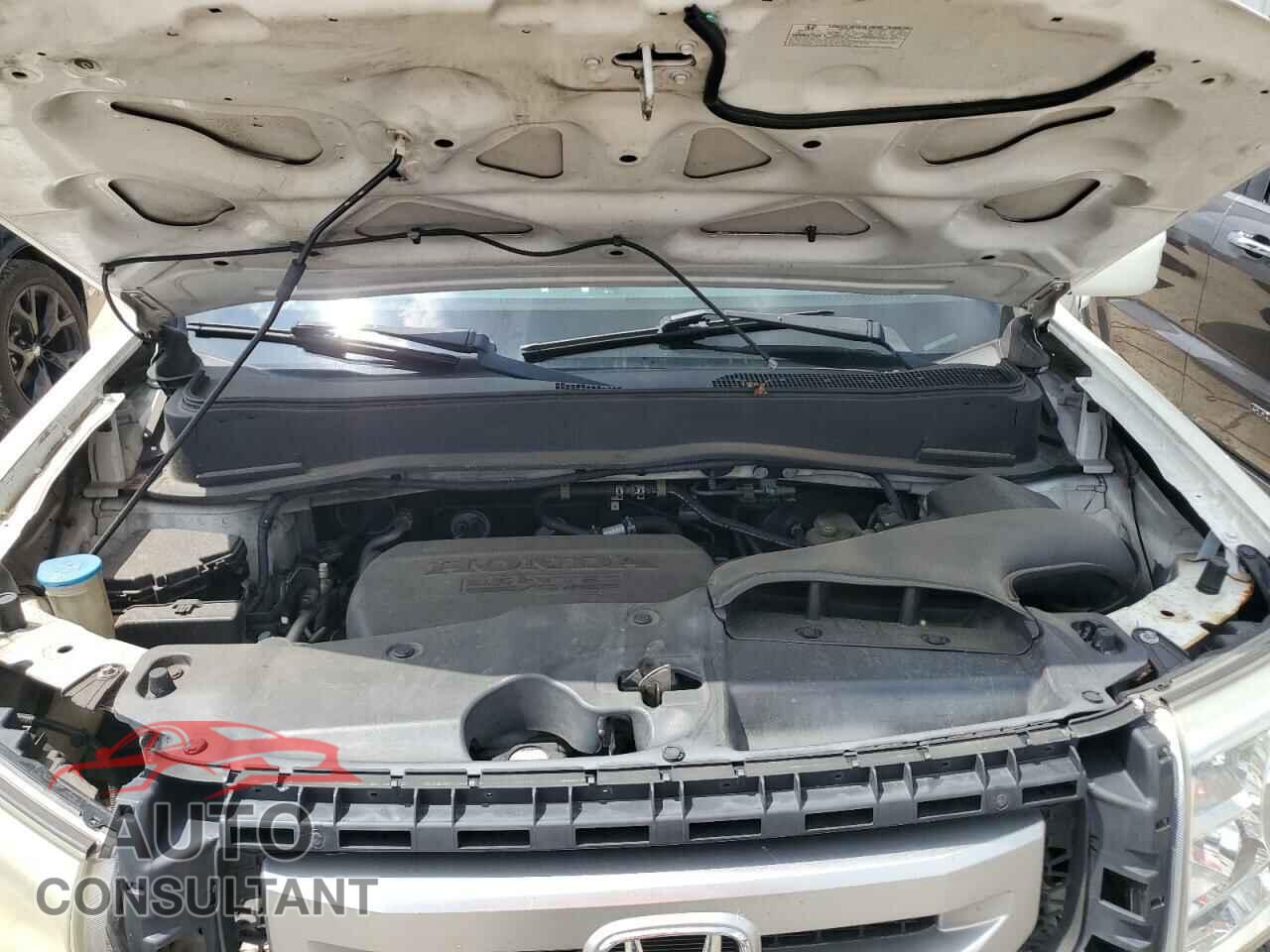 HONDA PILOT 2011 - 5FNYF3H94BB053620