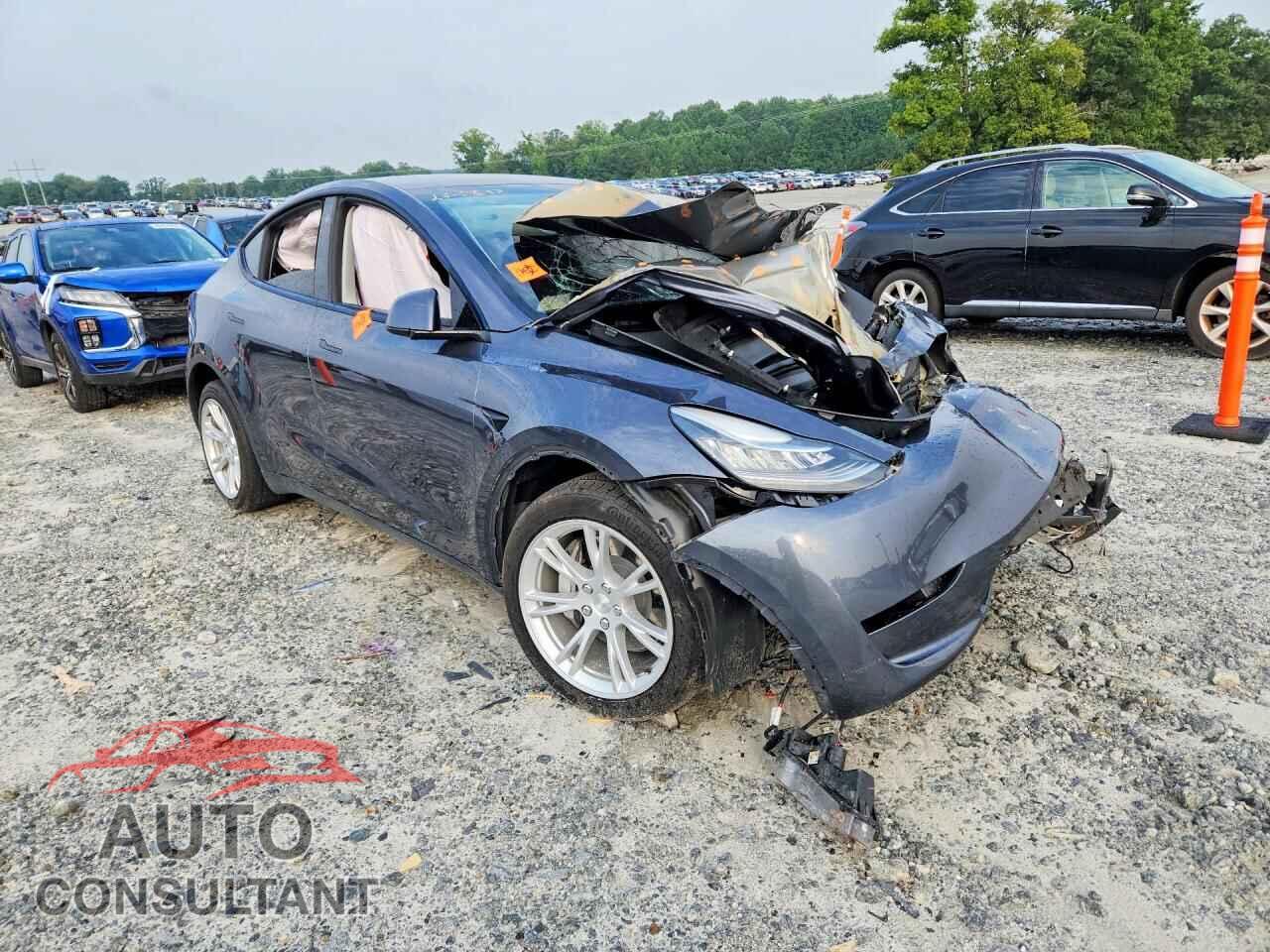 TESLA MODEL Y 2023 - 7SAYGAEE4PF611639