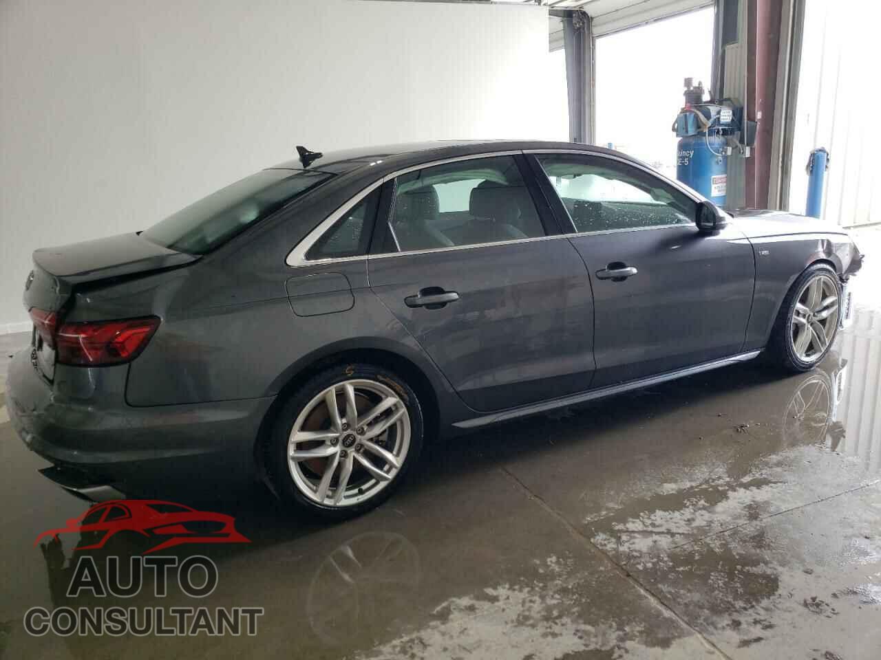 AUDI A4 2022 - WAUEAAF49NN015333