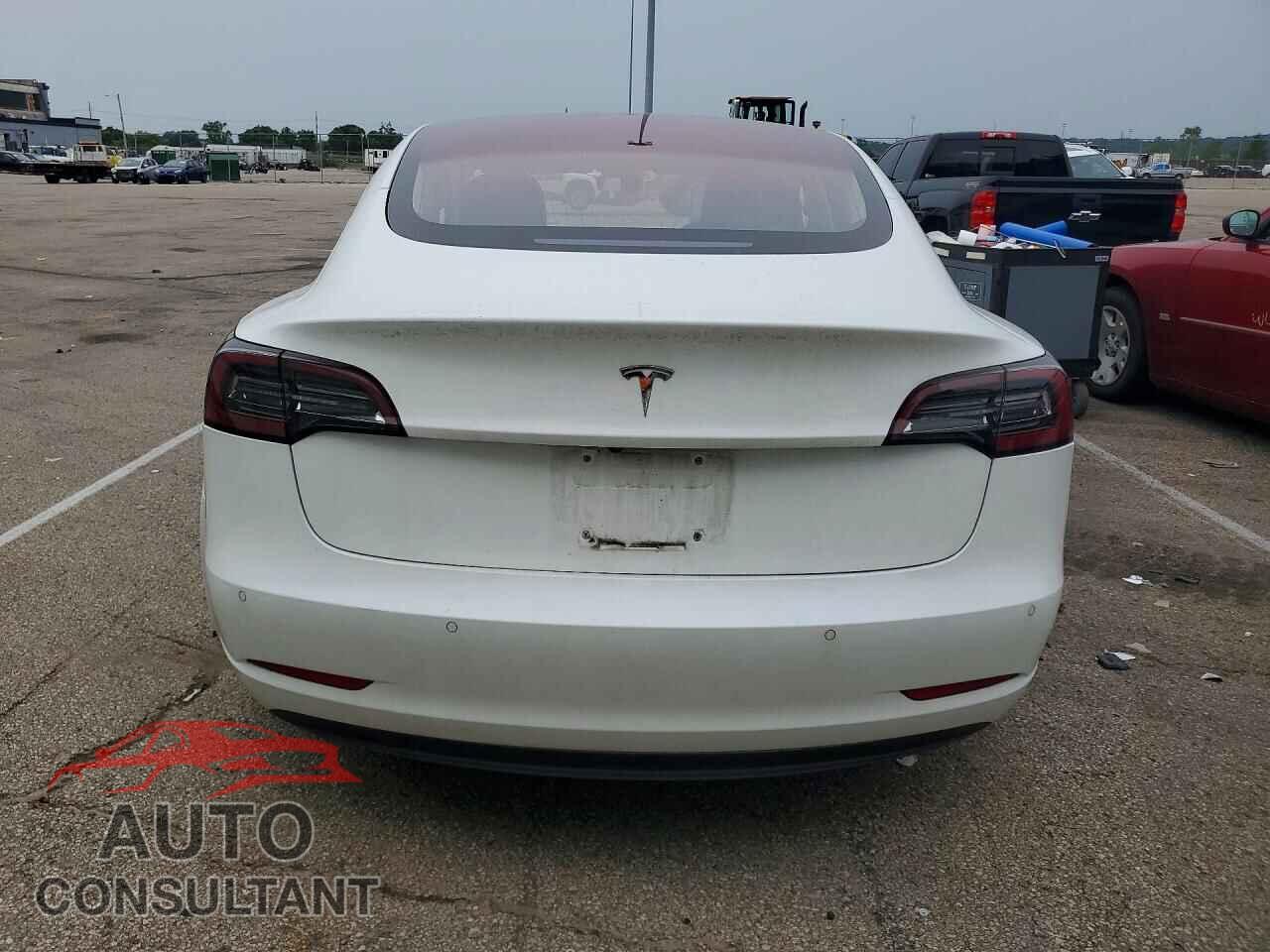 TESLA MODEL 3 2018 - 5YJ3E1EA2JF023109
