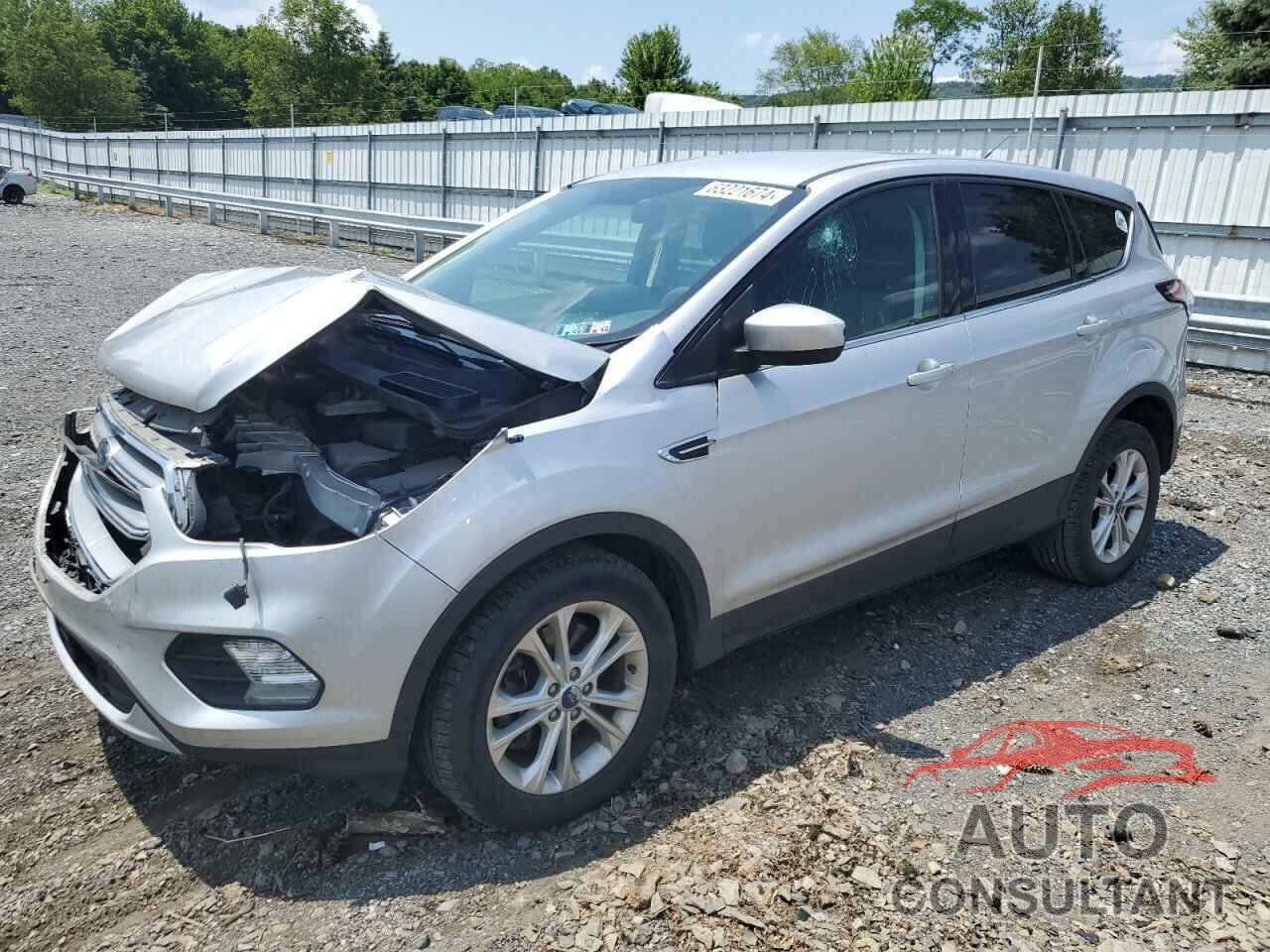 FORD ESCAPE 2017 - 1FMCU9G92HUC81406