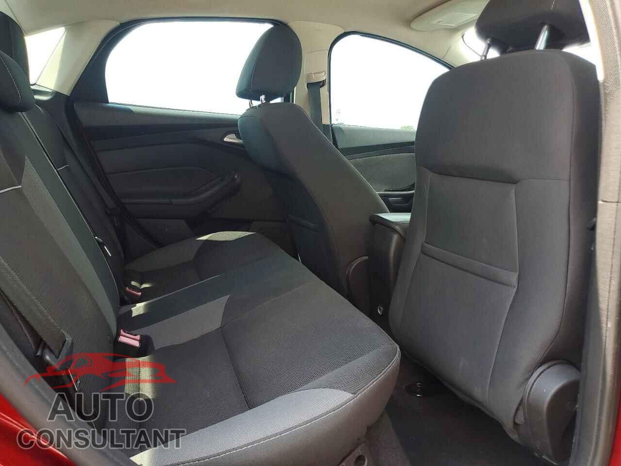 FORD FOCUS 2013 - 1FADP3F22DL359822
