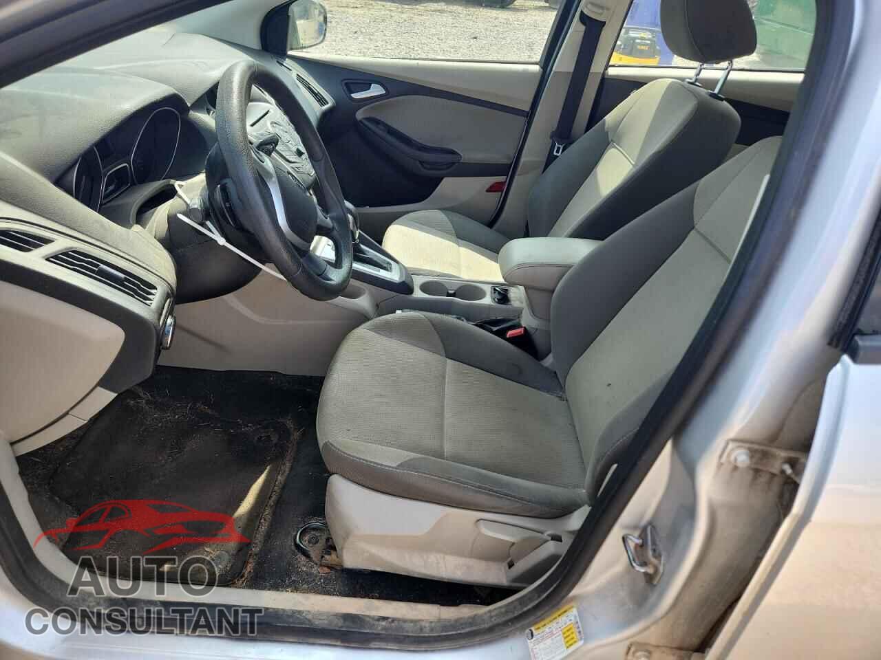 FORD FOCUS 2014 - 1FADP3F27EL121305
