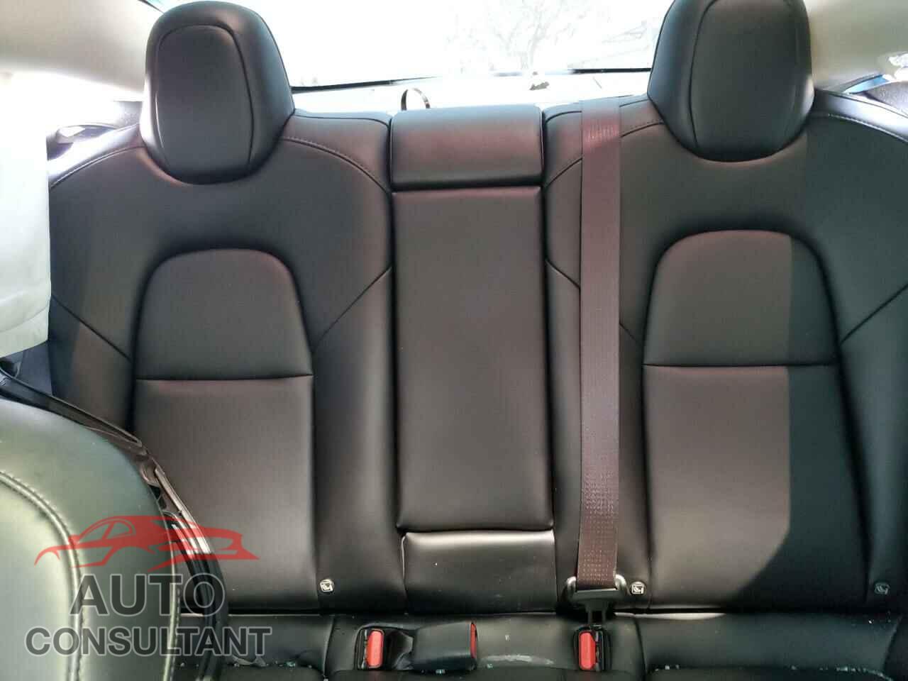 TESLA MODEL 3 2022 - 5YJ3E1EA0NF122954