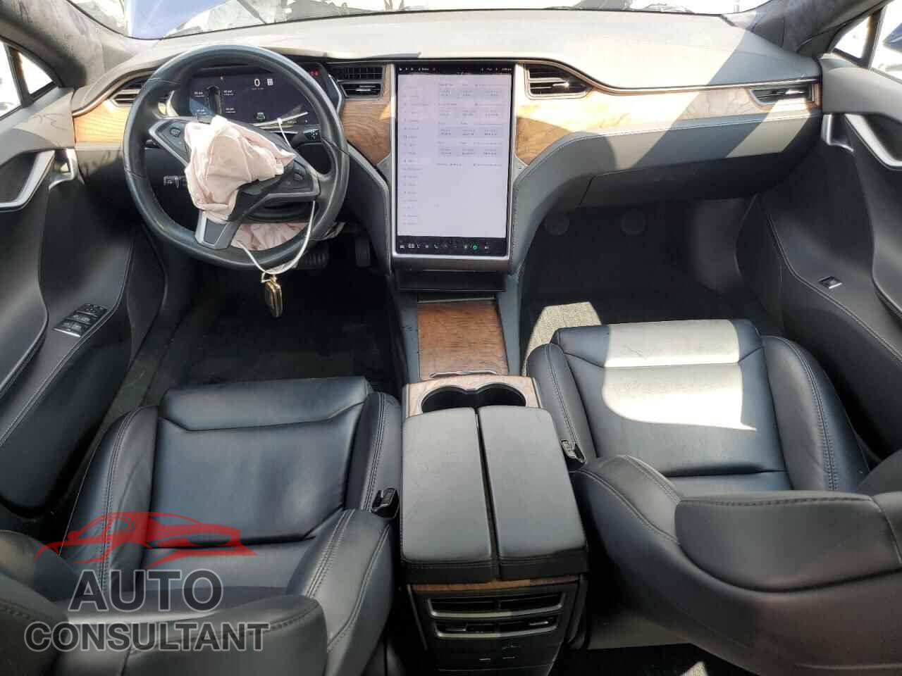 TESLA MODEL S 2020 - 5YJSA1E22LF359233