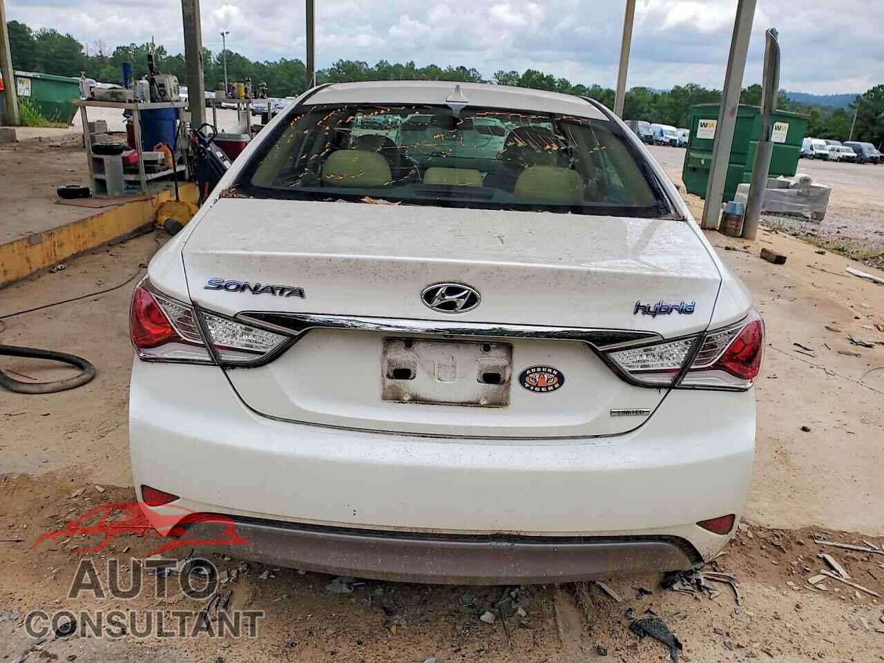 HYUNDAI SONATA 2013 - KMHEC4A47DA074209