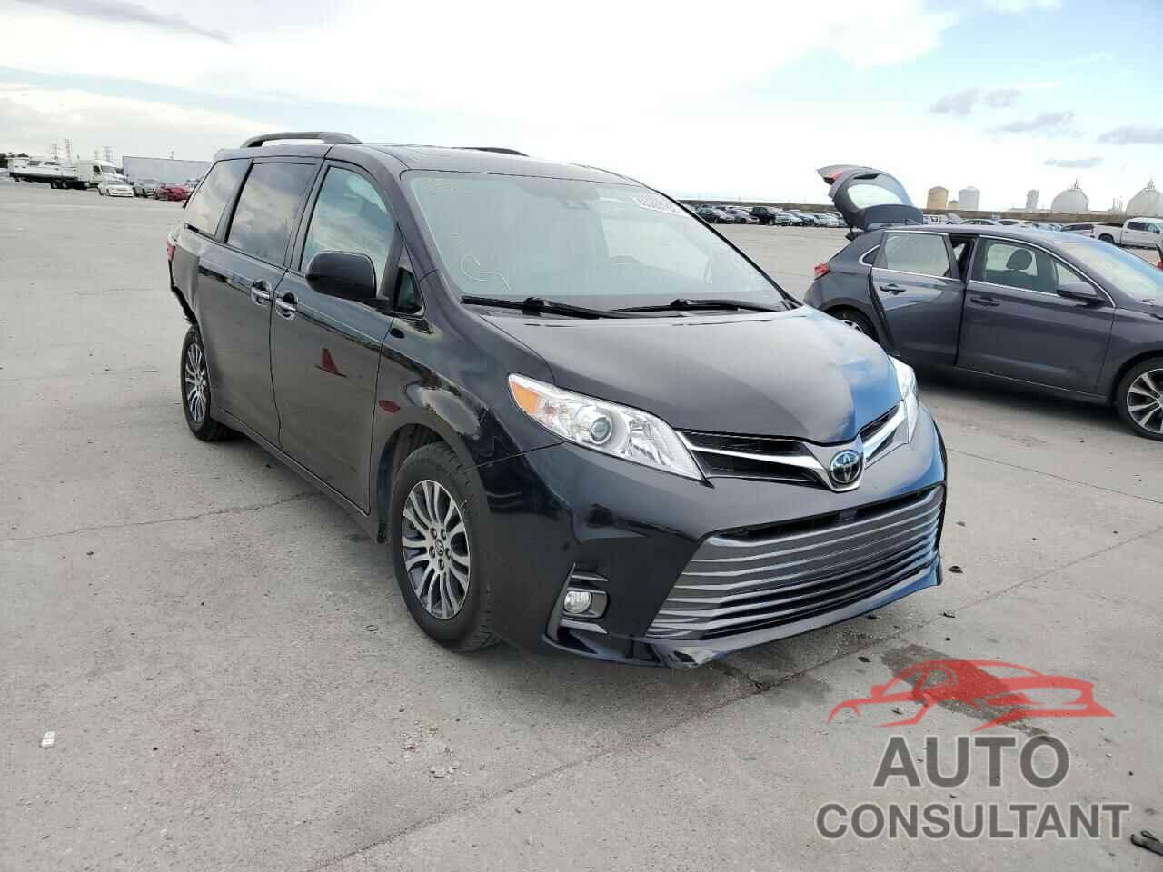 TOYOTA SIENNA 2019 - 5TDYZ3DC9KS971643