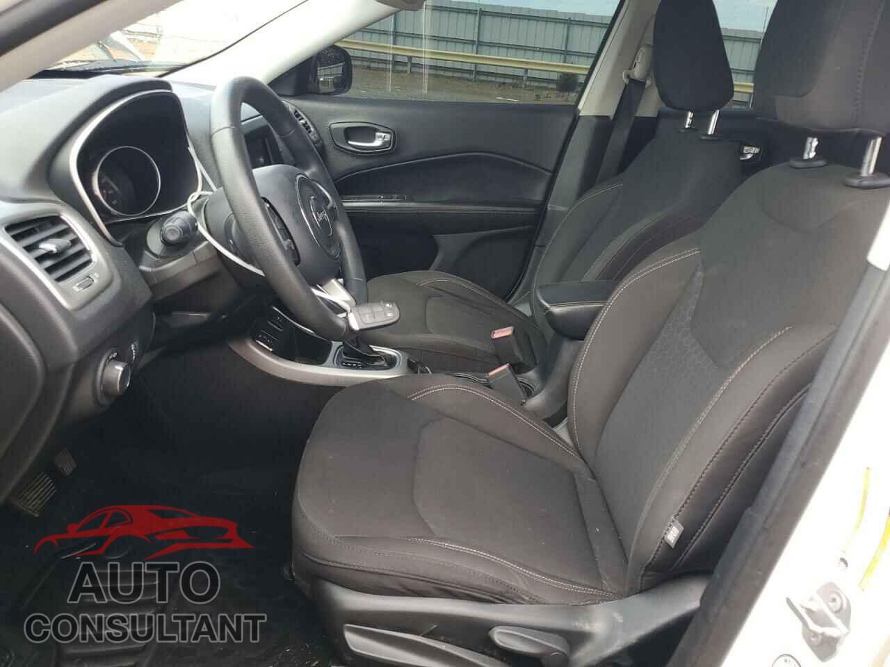 JEEP COMPASS 2020 - 3C4NJCAB0LT130422