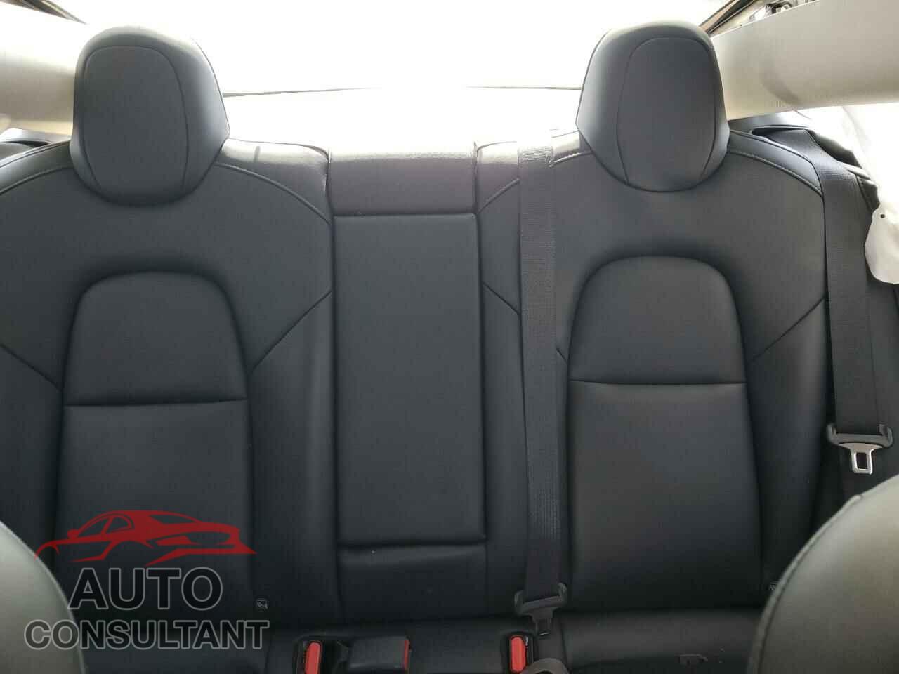 TESLA MODEL 3 2022 - 5YJ3E1EAXNF369656