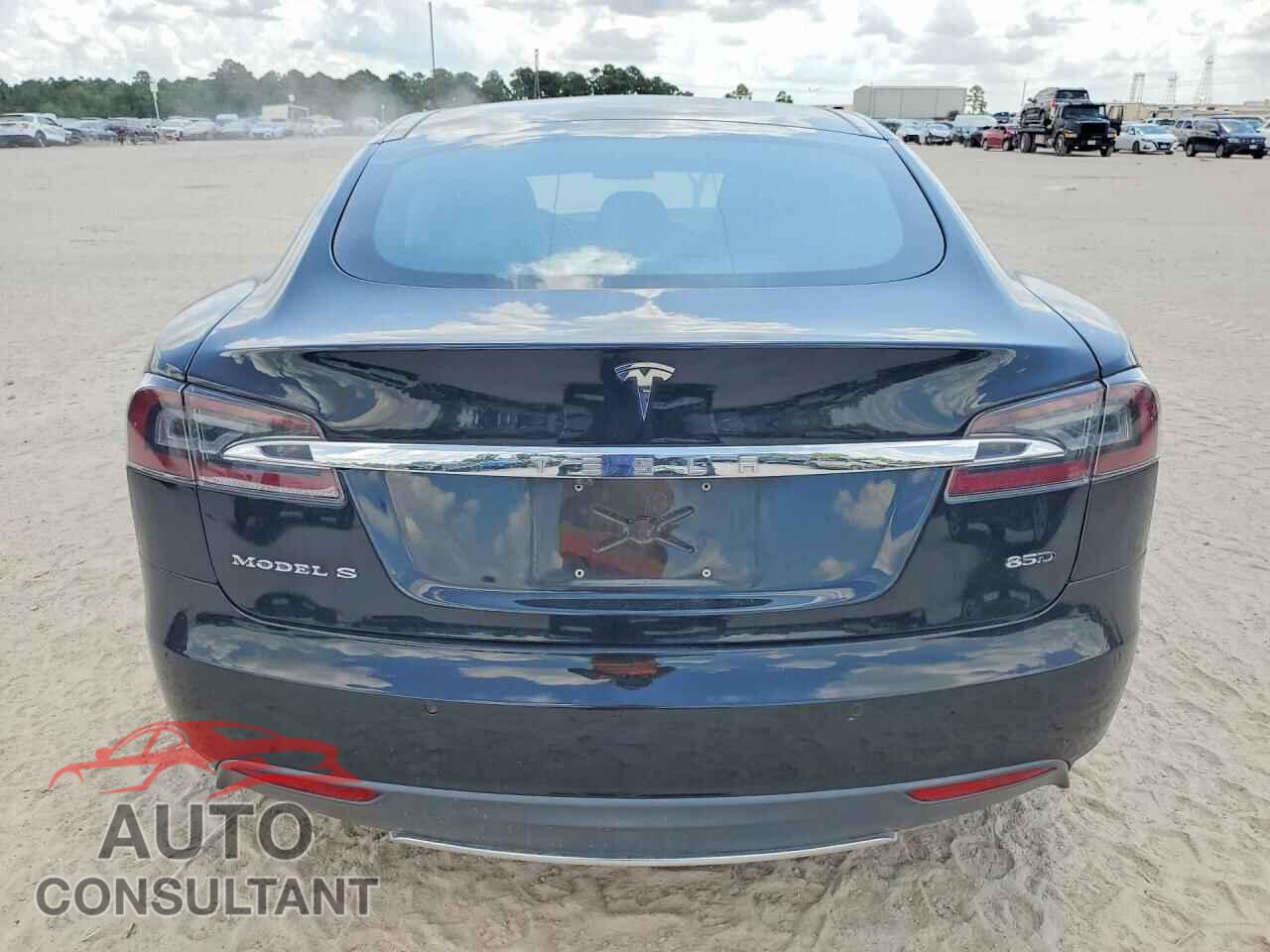 TESLA MODEL S 2015 - 5YJSA1H22FF100399