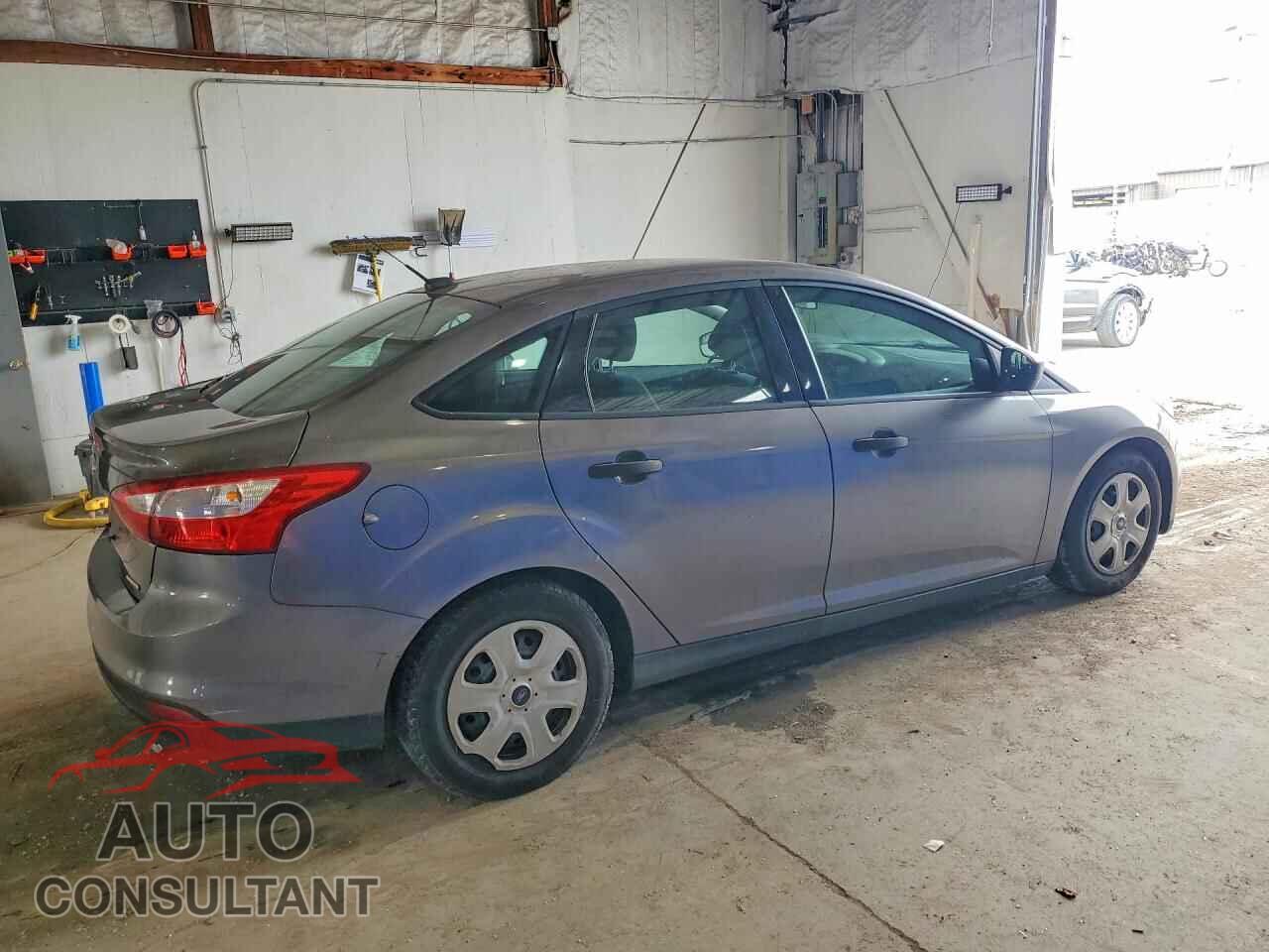 FORD FOCUS 2013 - 1FADP3E23DL143656