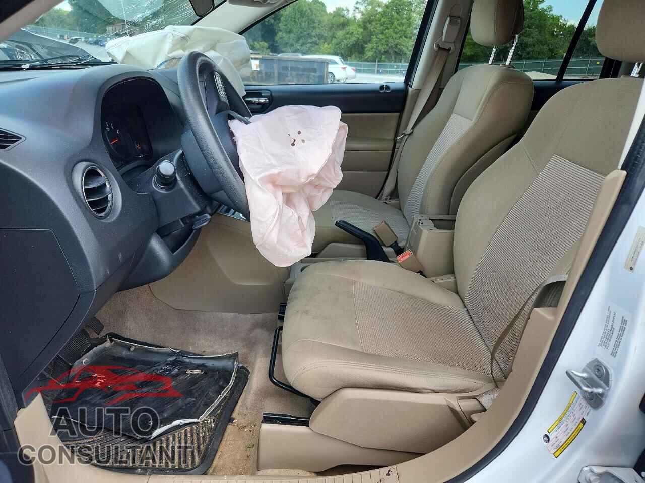 JEEP COMPASS 2012 - 1C4NJCBA2CD677171