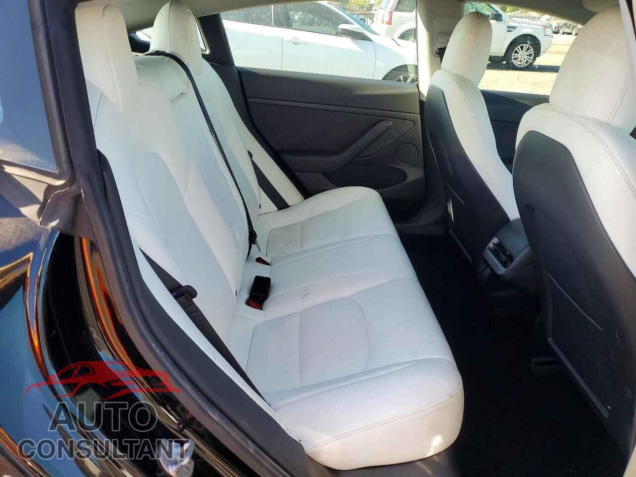 TESLA MODEL 3 2021 - 5YJ3E1EA2MF066045
