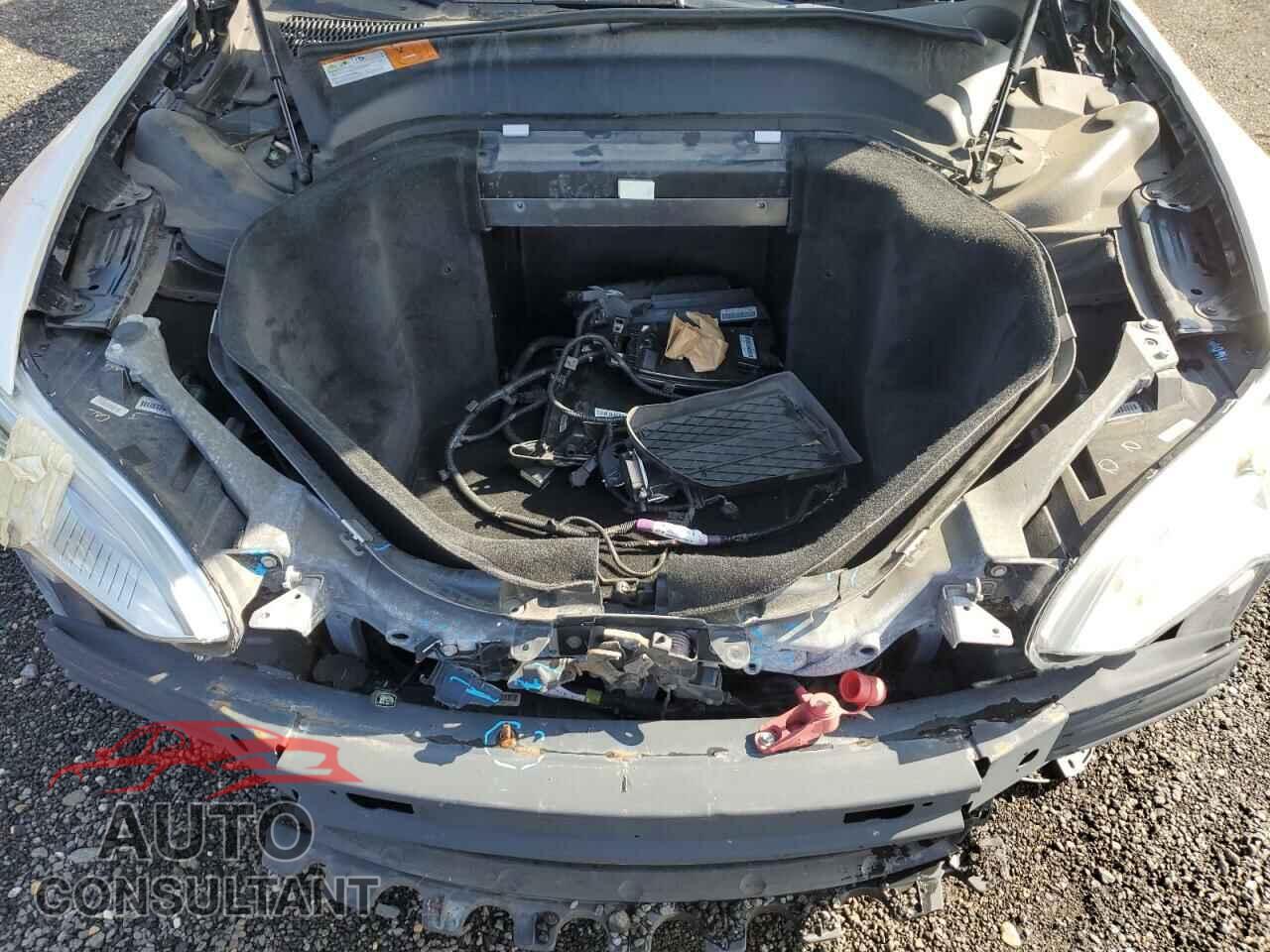 TESLA MODEL S 2013 - 5YJSA1CG2DFP25370