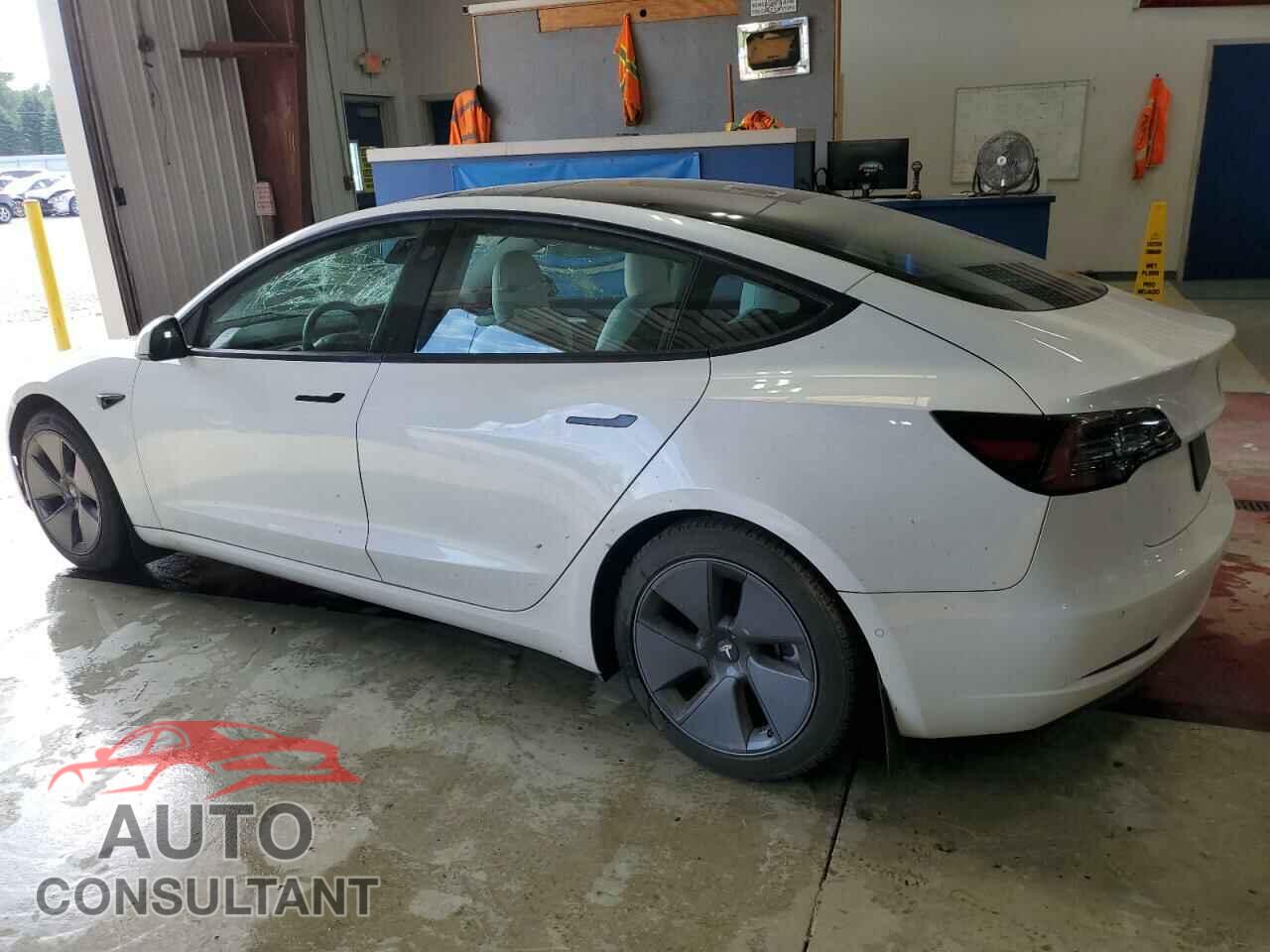 TESLA MODEL 3 2021 - 5YJ3E1EA4MF025593