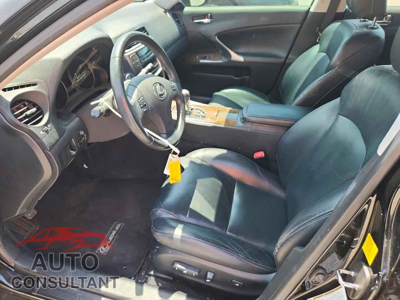 LEXUS IS 2010 - JTHBF5C27A5123962
