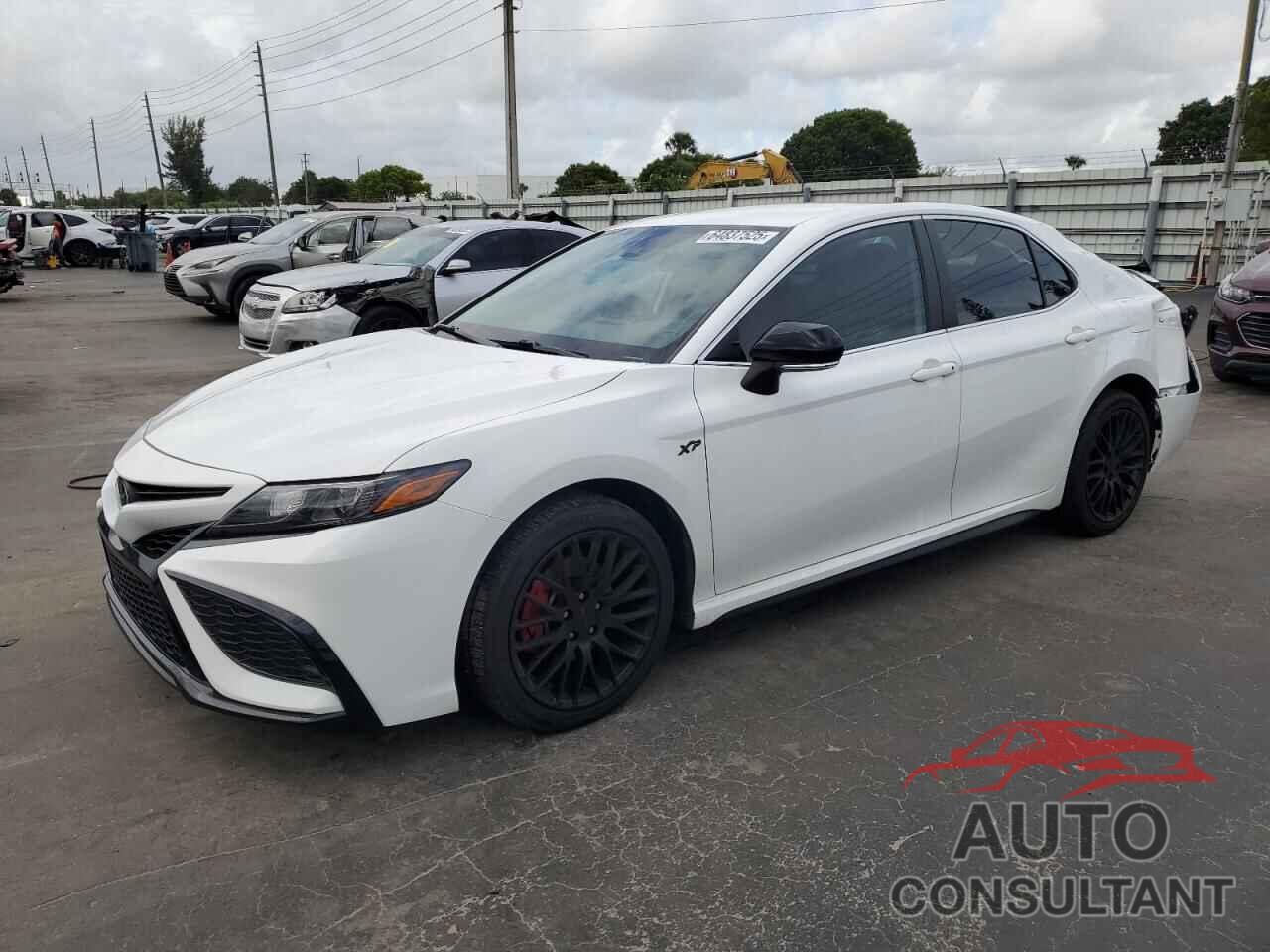 TOYOTA CAMRY 2022 - 4T1G11AK3NU687763