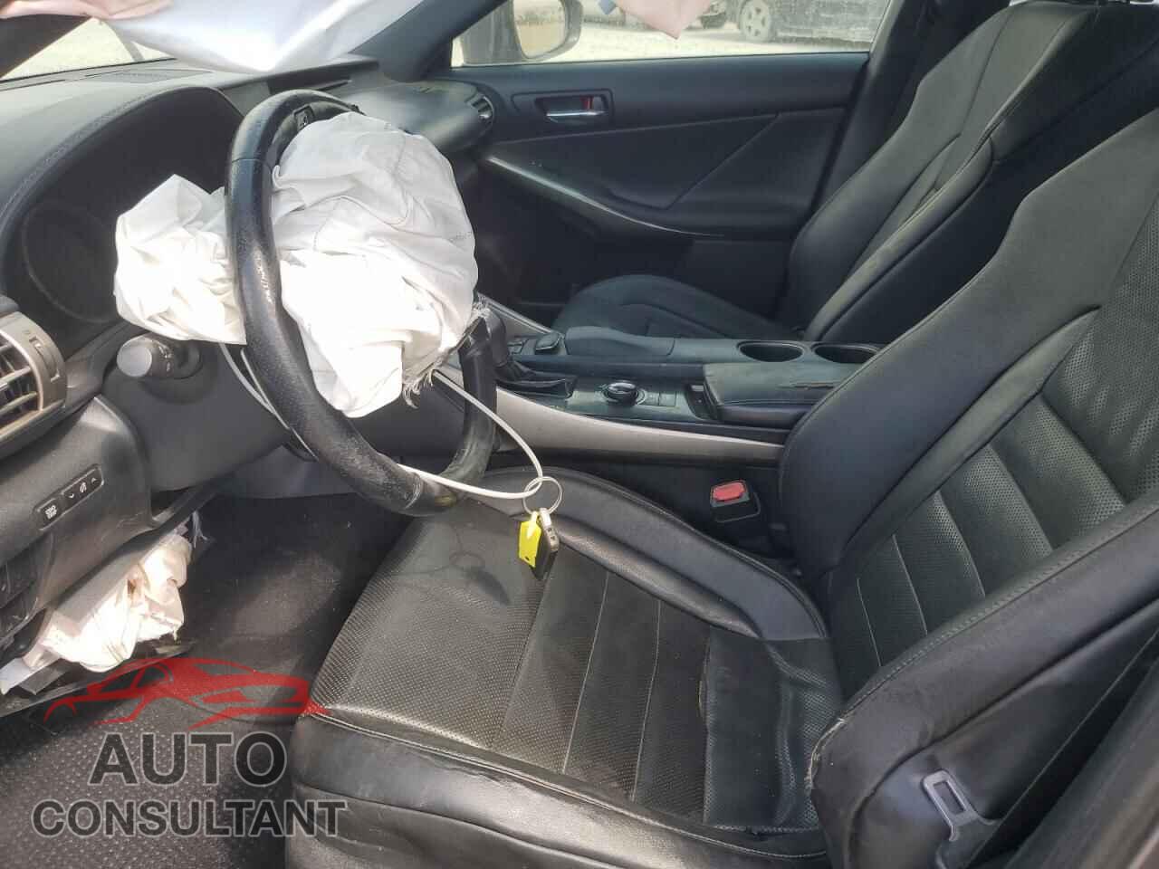 LEXUS IS 2014 - JTHCE1D23E5003127
