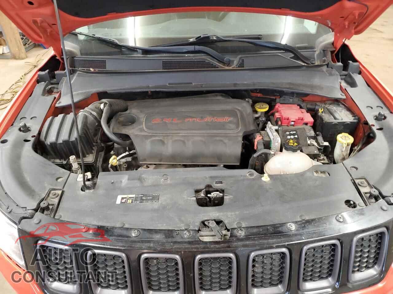 JEEP COMPASS 2019 - 3C4NJDDB2KT668197