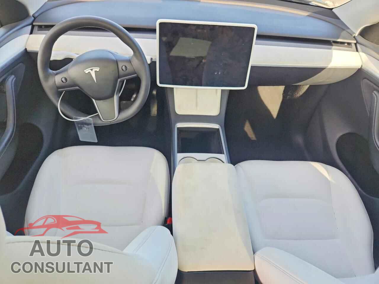 TESLA MODEL Y 2024 - 7SAYGDED3RA327010