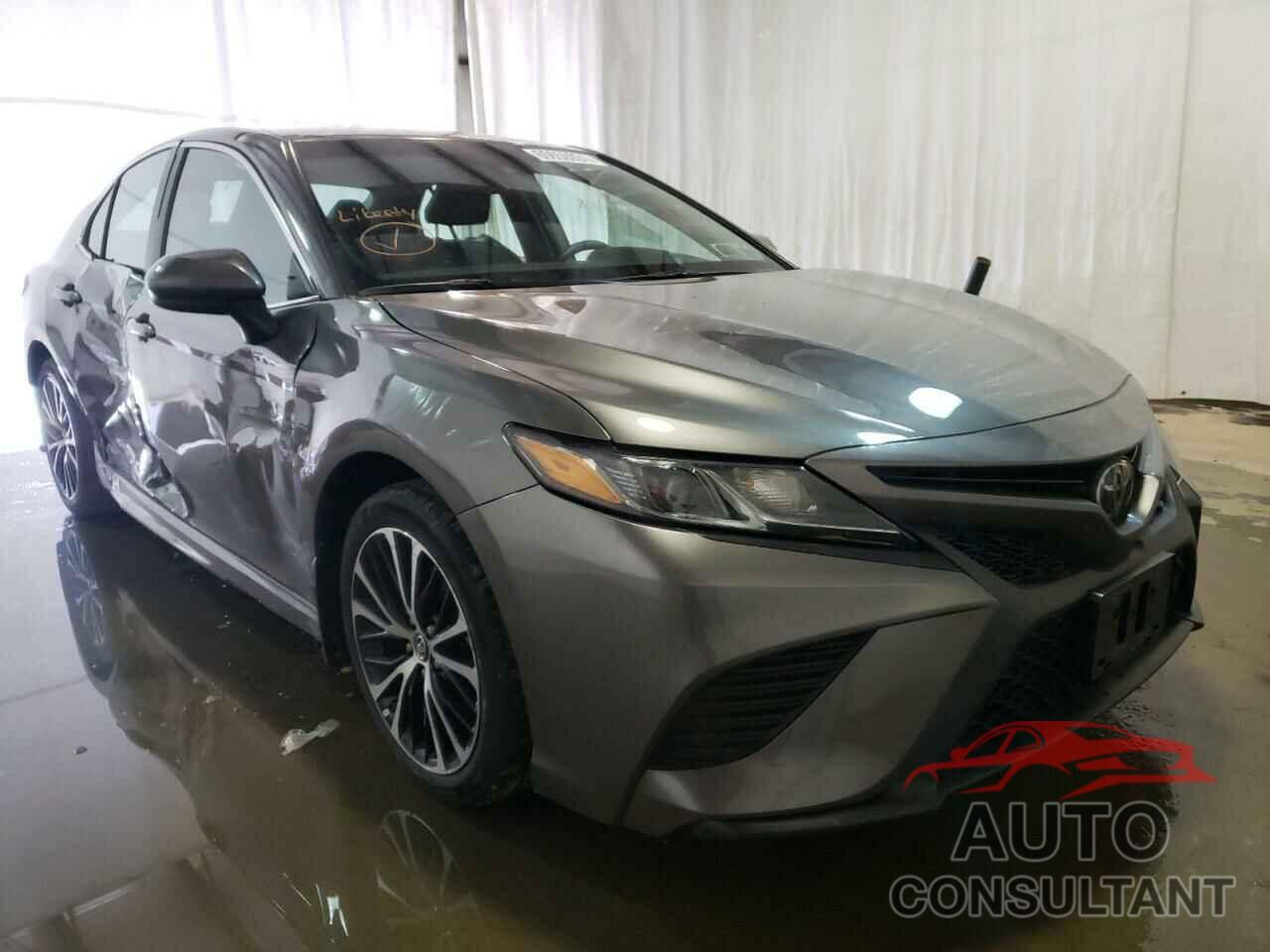 TOYOTA CAMRY 2018 - 4T1B11HK3JU651355
