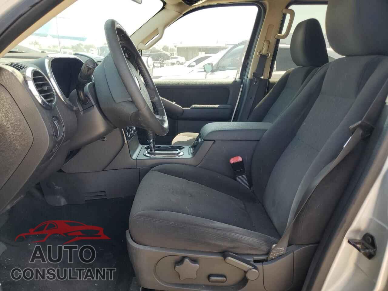 FORD EXPLORER 2010 - 1FMEU7DE0AUB03403