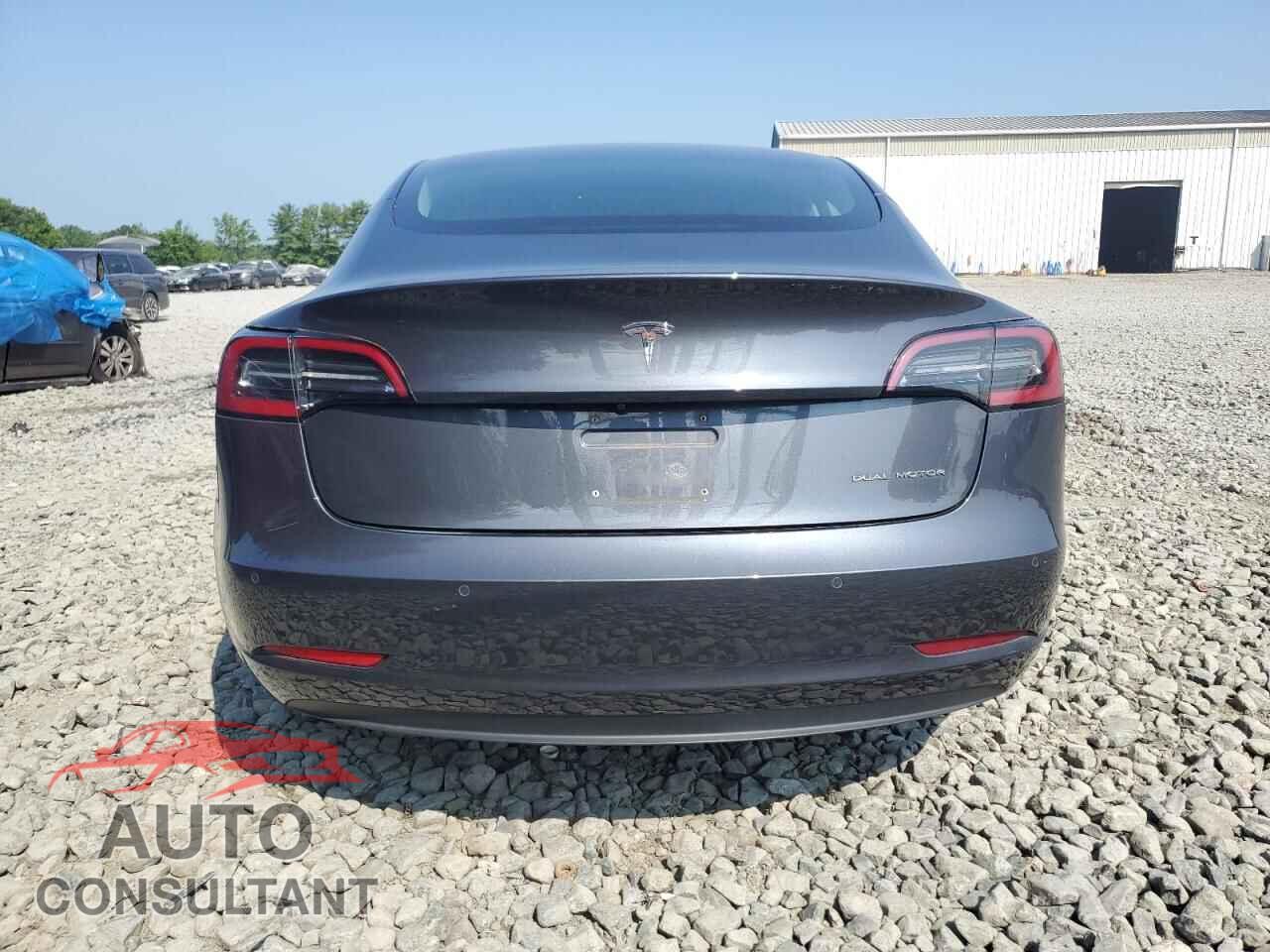 TESLA MODEL 3 2018 - 5YJ3E1EB7JF054414