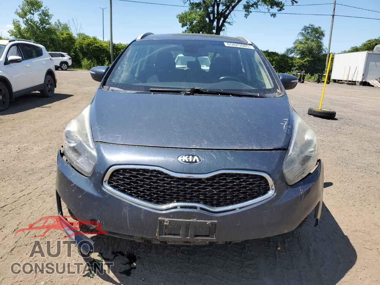 KIA RONDO 2015 - KNAHU8A32F7086956