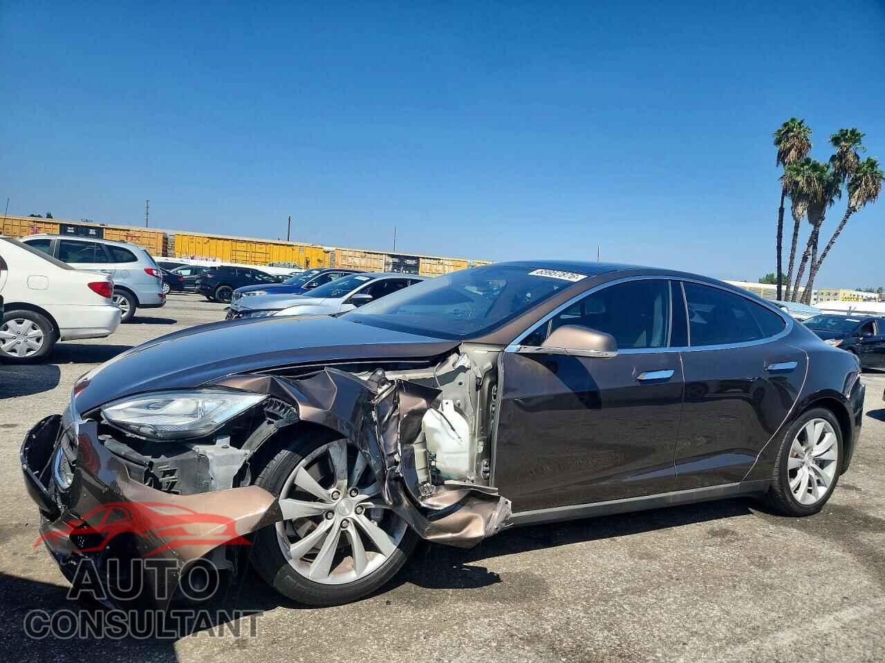 TESLA MODEL S 2014 - 5YJSA1H16EFP61004