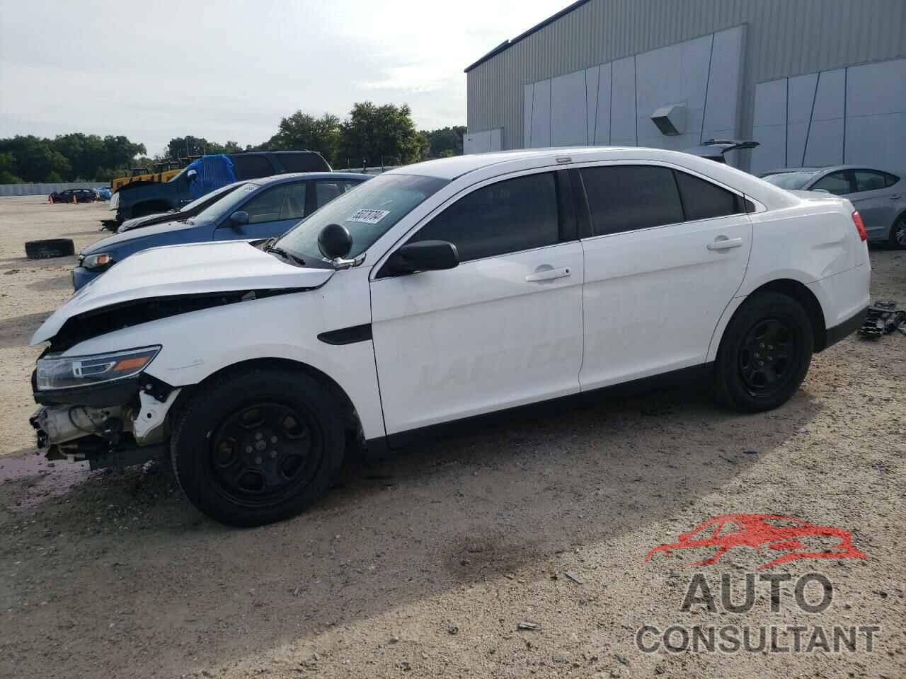 FORD TAURUS 2019 - 1FAHP2L82KG108230