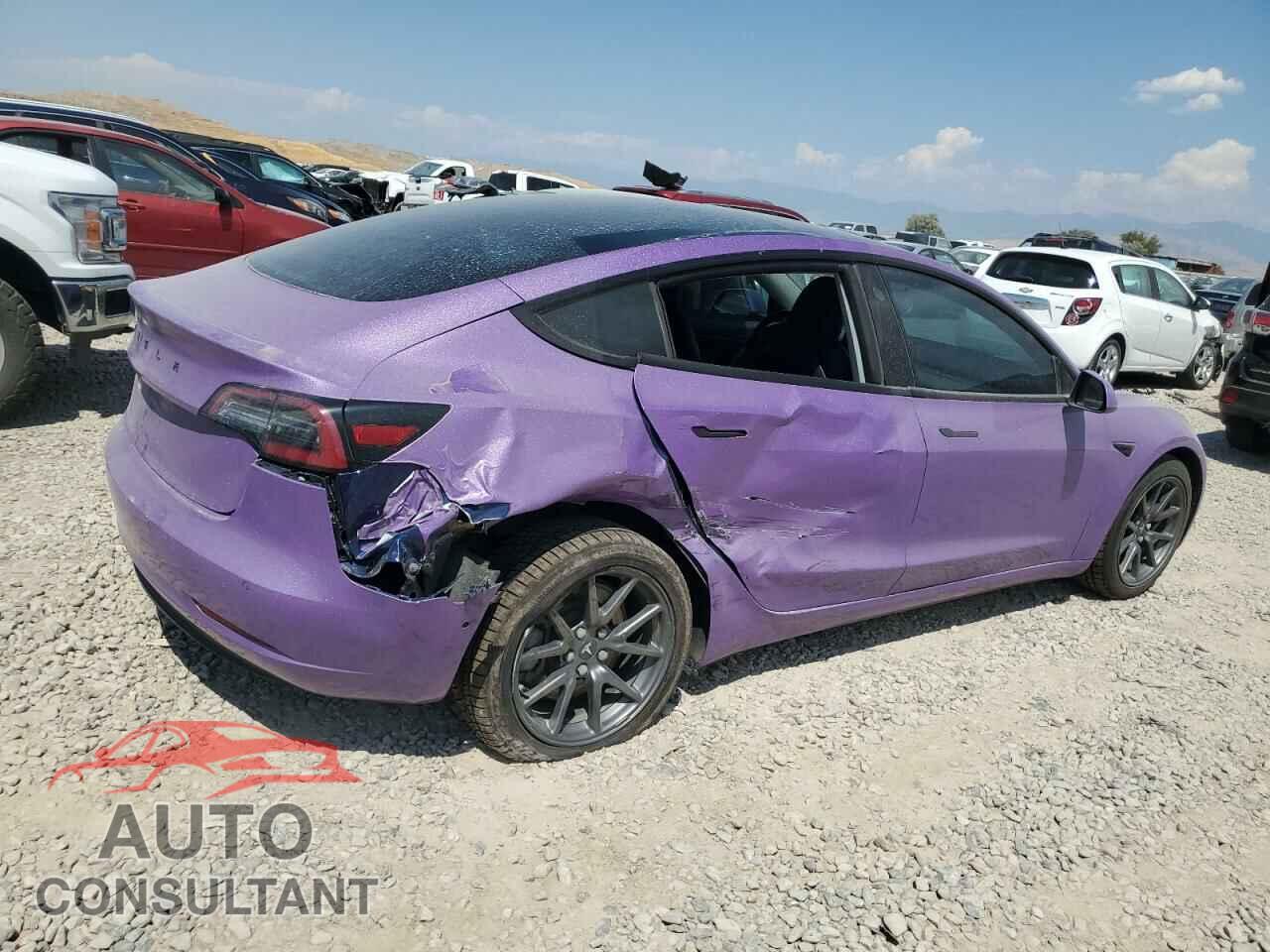 TESLA MODEL 3 2018 - 5YJ3E1EB4JF093638