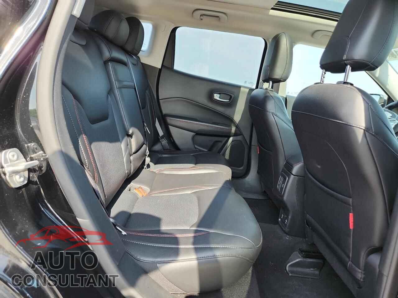 JEEP COMPASS 2017 - 3C4NJDDB6HT641433