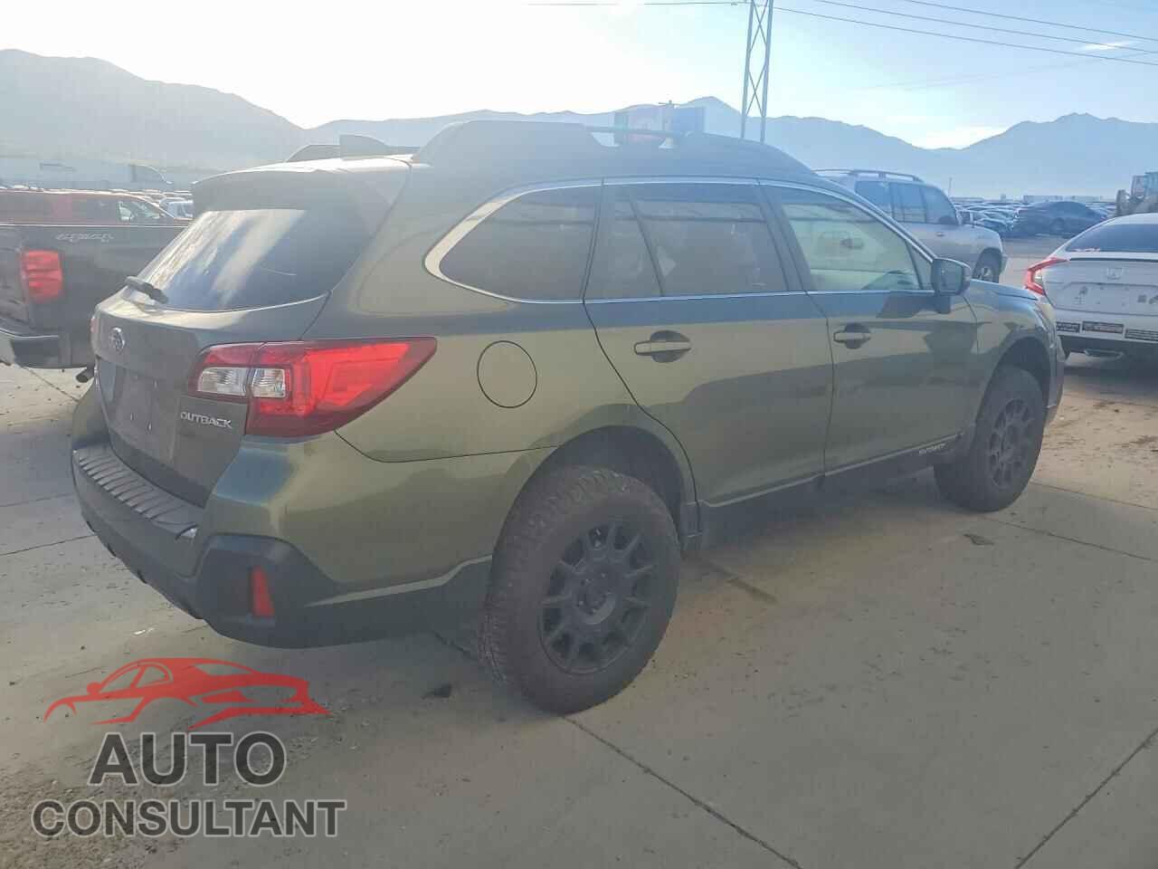 SUBARU OUTBACK 2018 - 4S4BSAFC9J3355352
