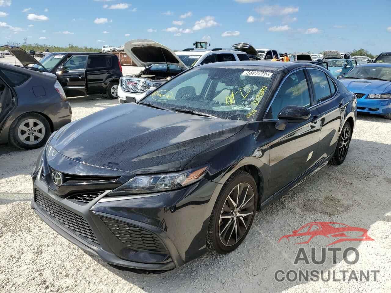 TOYOTA CAMRY 2021 - 4T1G11AK0MU523417