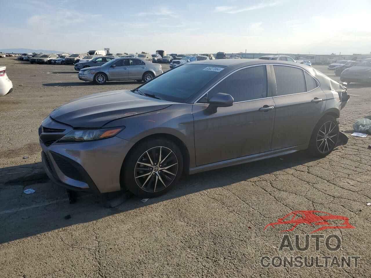 TOYOTA CAMRY 2021 - 4T1G11AK0MU558605