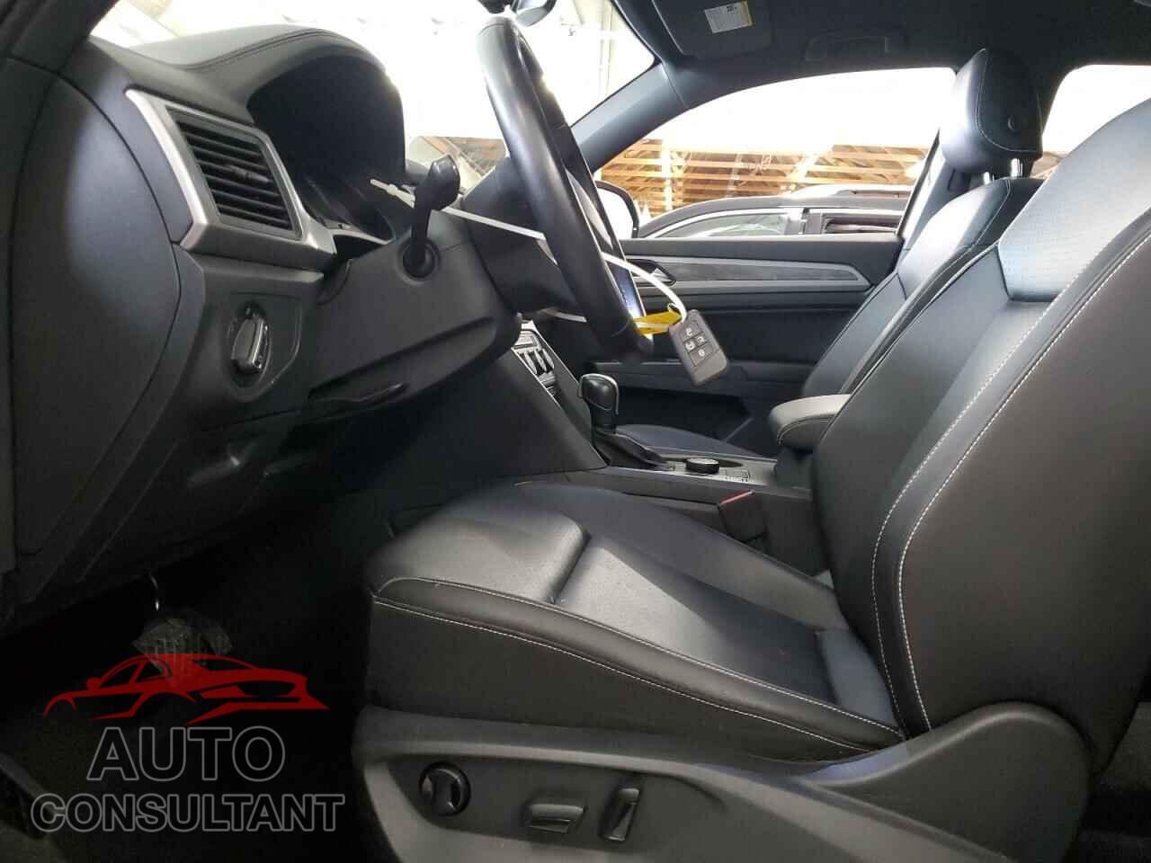 VOLKSWAGEN ATLAS 2020 - 1V21E2CA1LC218360