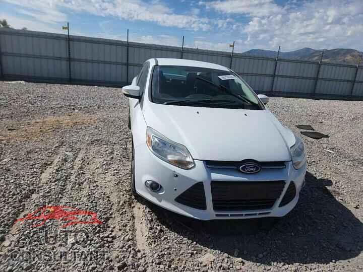 FORD FOCUS 2014 - 1FADP3F28EL233479
