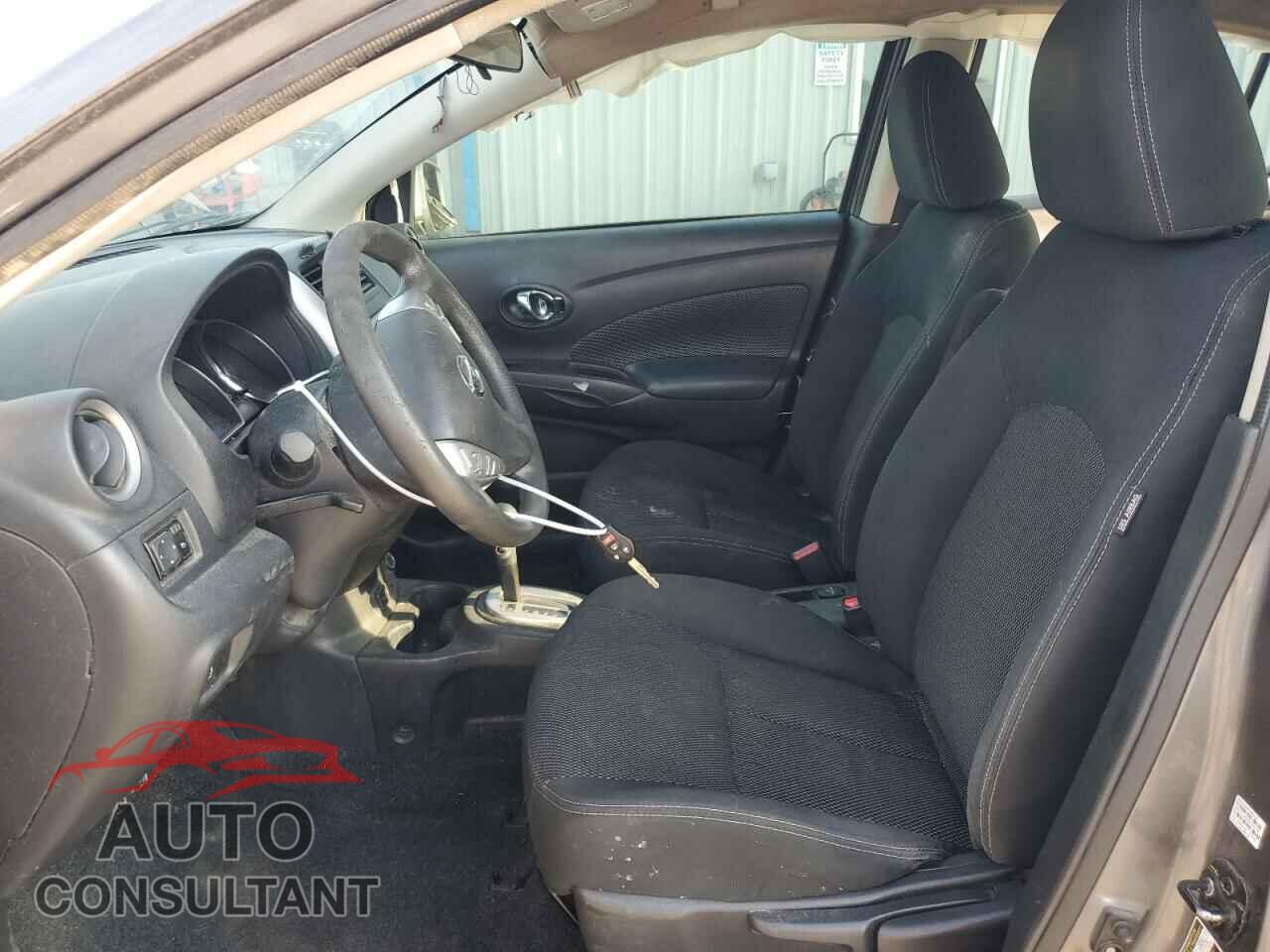NISSAN VERSA 2017 - 3N1CN7AP0HL814072