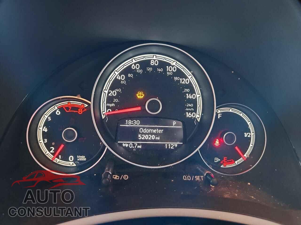 VOLKSWAGEN BEETLE 2017 - 3VWJ17AT2HM618655