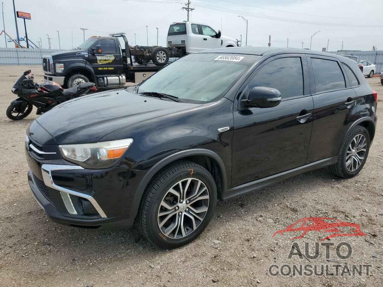 MITSUBISHI OUTLANDER 2019 - JA4AR3AU8KU013016