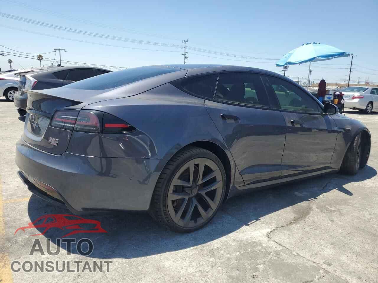 TESLA MODEL S 2022 - 5YJSA1E67NF472567
