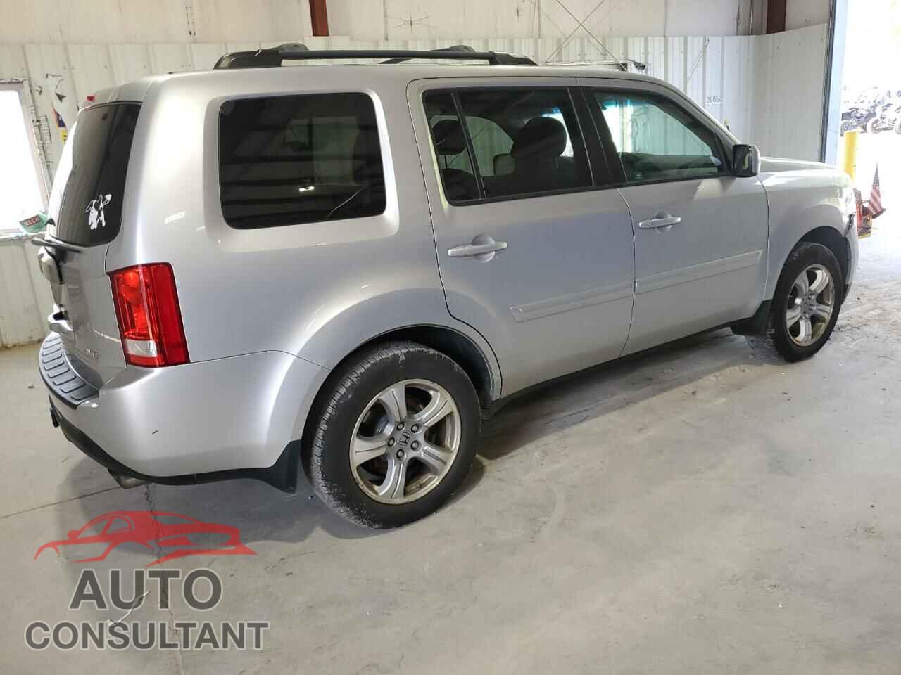 HONDA PILOT 2012 - 5FNYF4H58CB082252