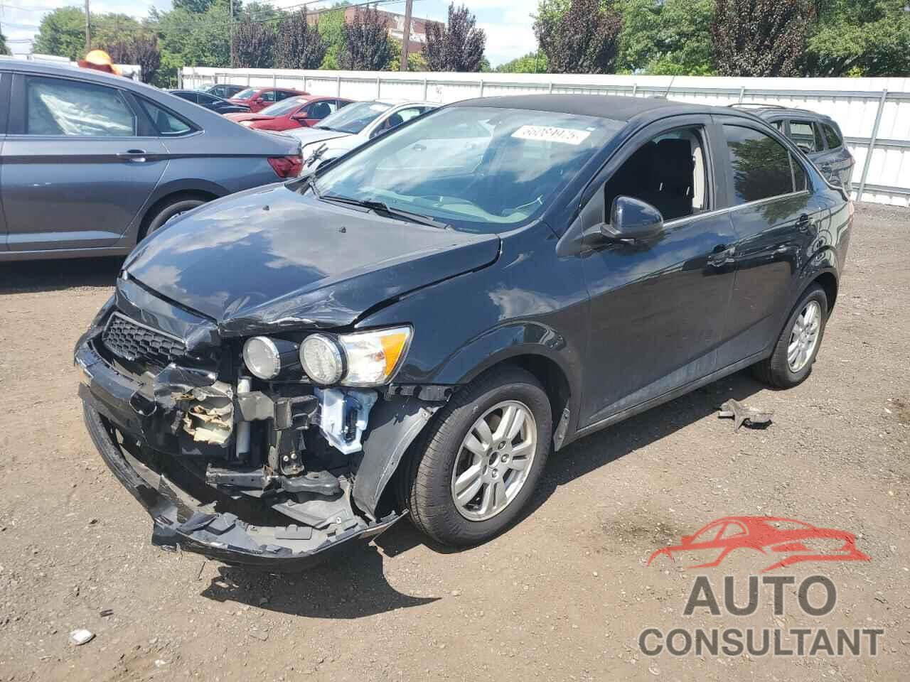 CHEVROLET SONIC 2016 - 1G1JC5SH2G4185157