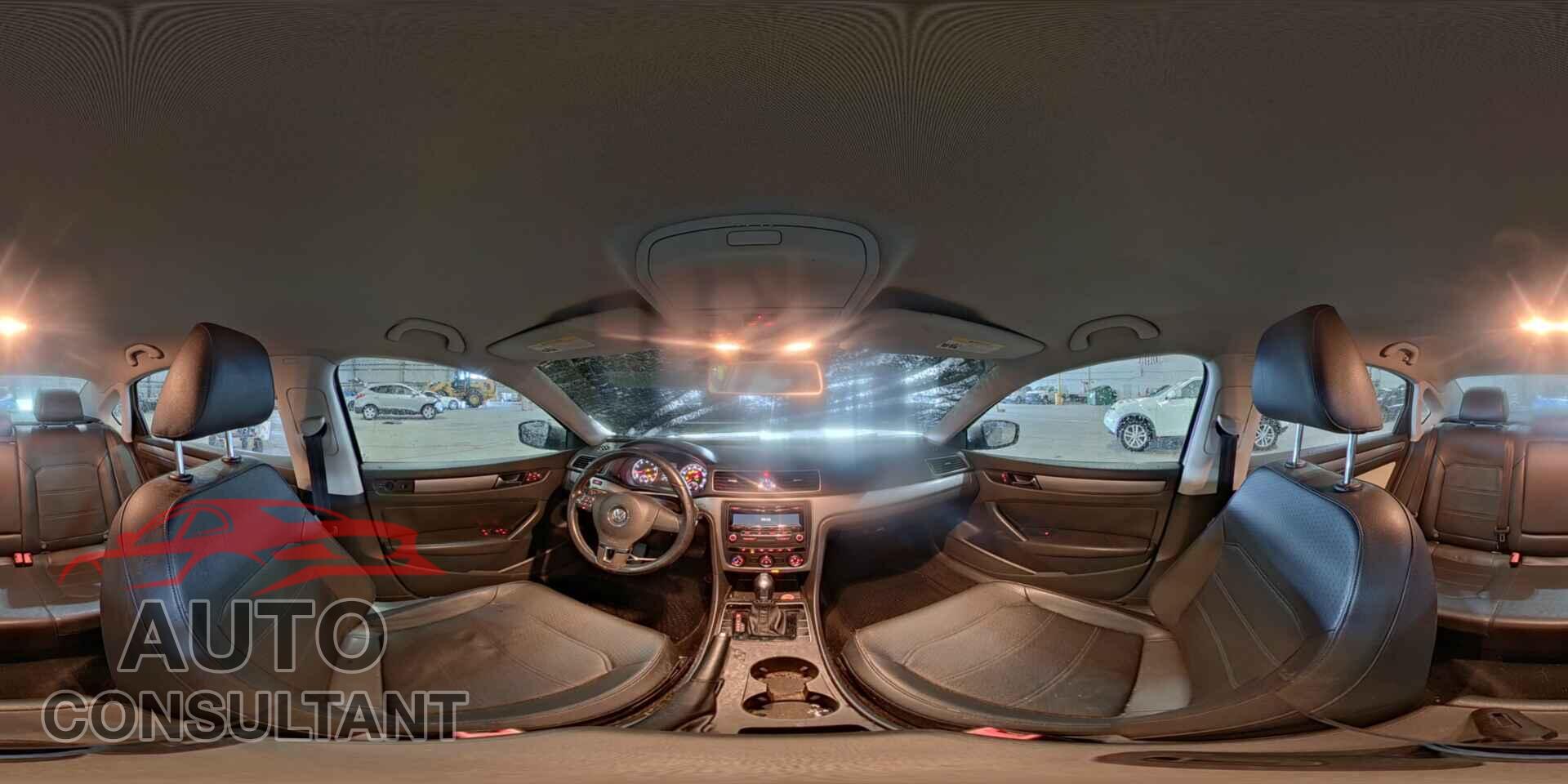 VOLKSWAGEN PASSAT 2015 - 1VWAT7A38FC016920
