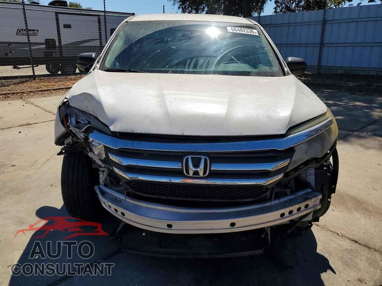HONDA PILOT 2017 - 5FNYF5H11HB044632