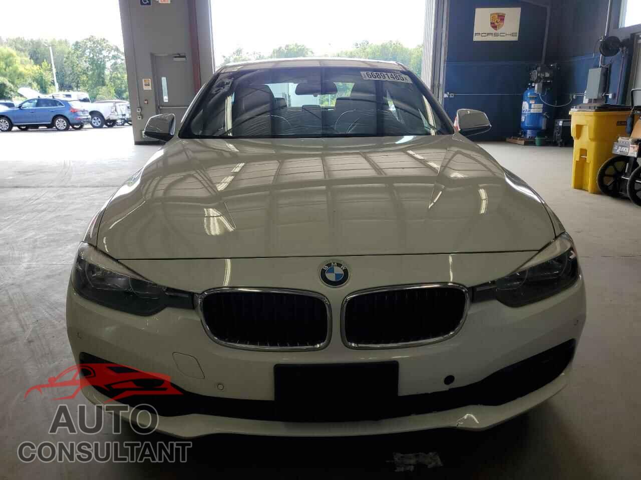 BMW 3 SERIES 2016 - WBA8E5G53GNT41633